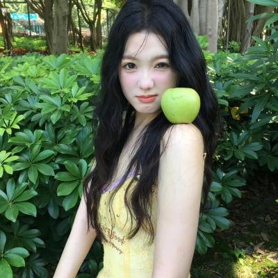 神秘裸女