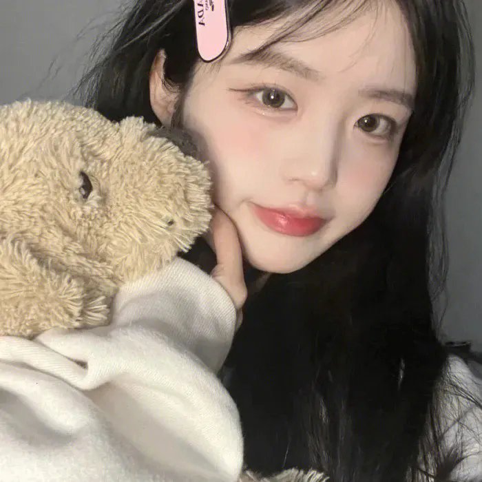 绿茵场外